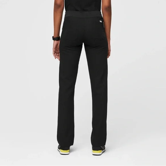 Figs Livingston Basic Scrub Pants In Black - Picture 2 of 6